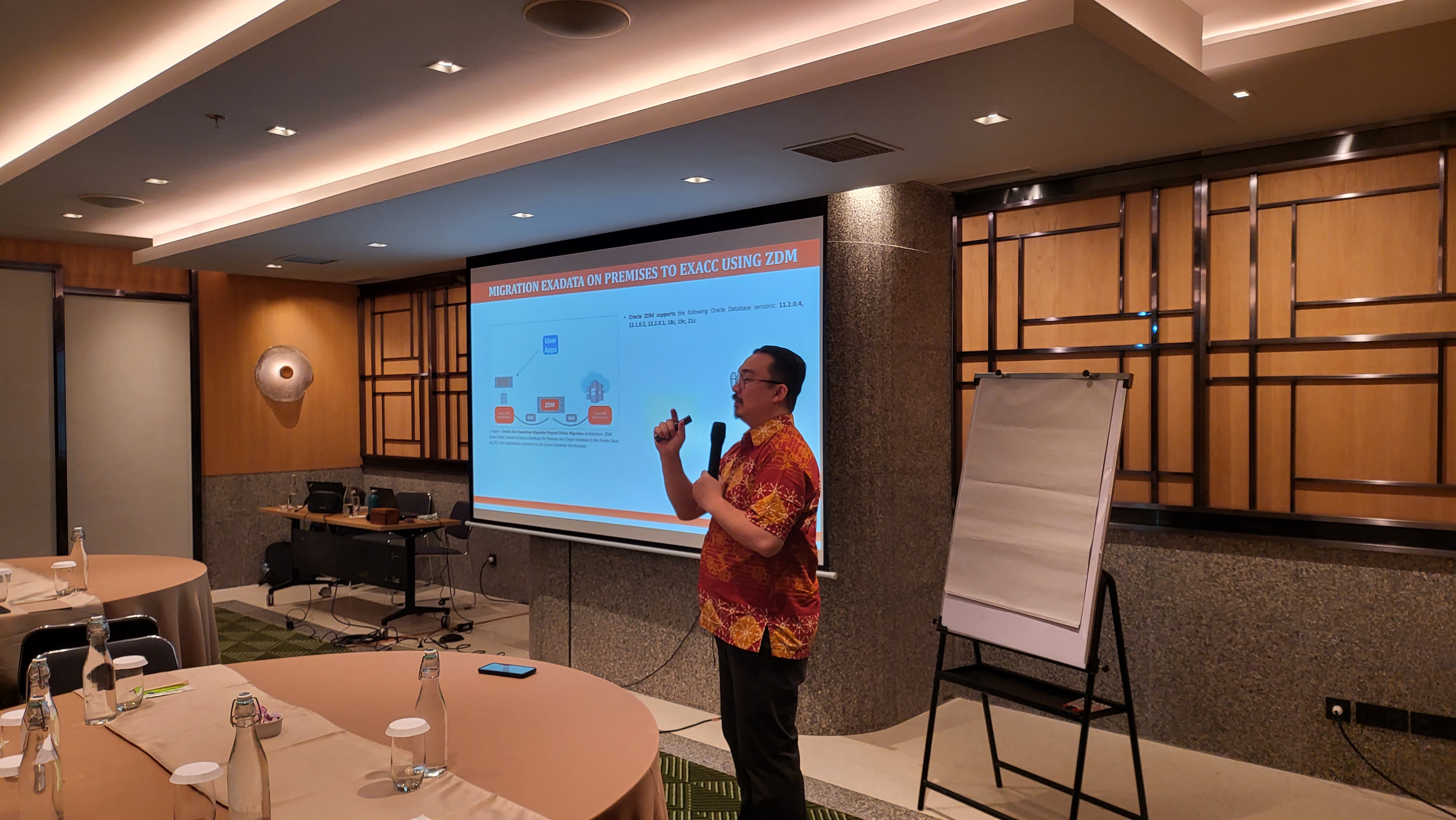 Mohammad Yoga Rimaldo presenting Migrate Database to ExaCC using ZDM